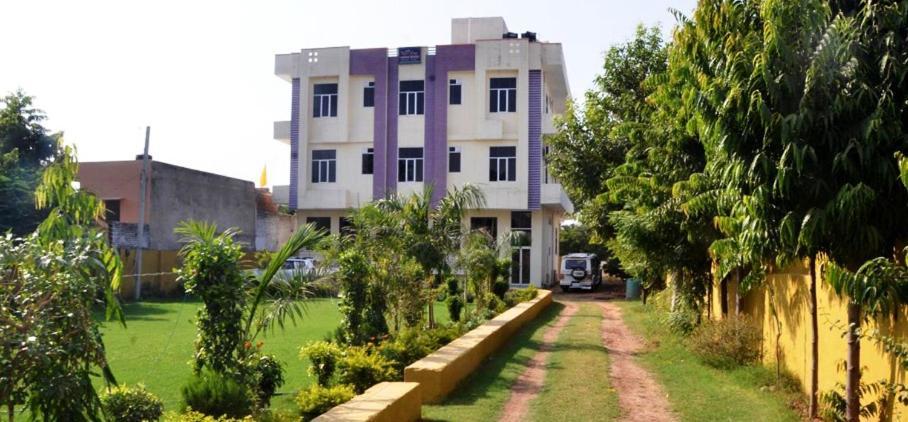 Hotel Tiger Regency Resort Sawai Madhopur Exteriör bild