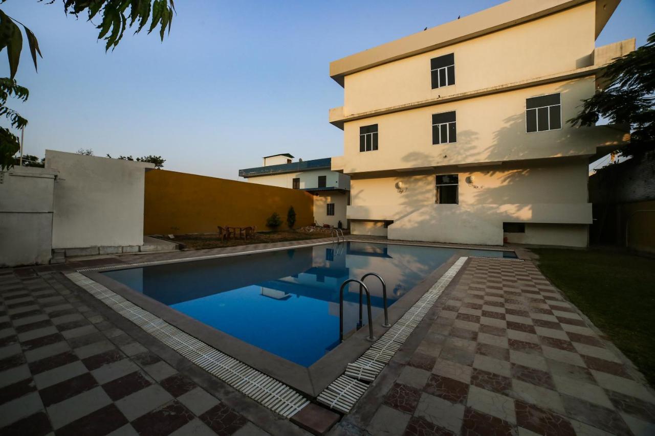 Hotel Tiger Regency Resort Sawai Madhopur Exteriör bild